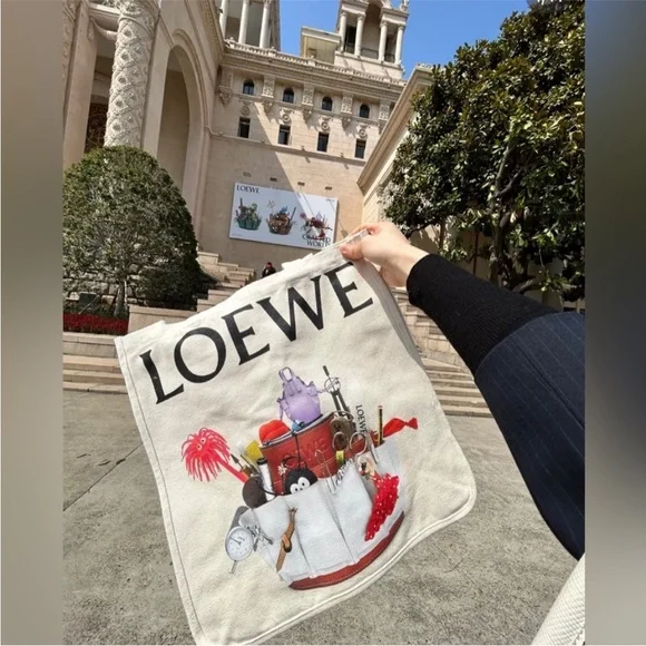 Loewe gift tote - Picture 1 of 10